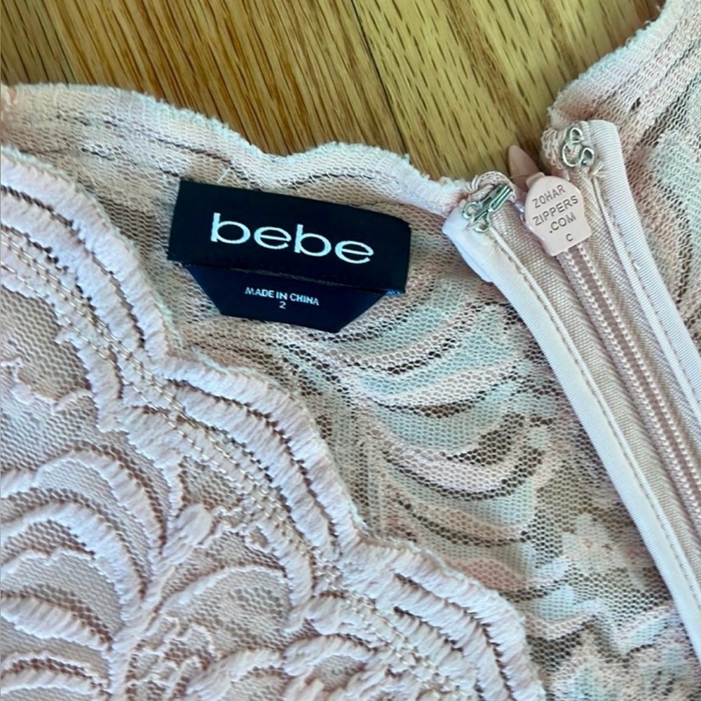 Bebe peach Lace romper size 2 - Picture 5 of 8